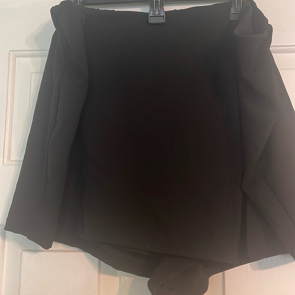 Short With Side Slit